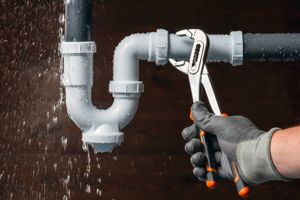 Professional Leak Detection technician working in Claremont, NC